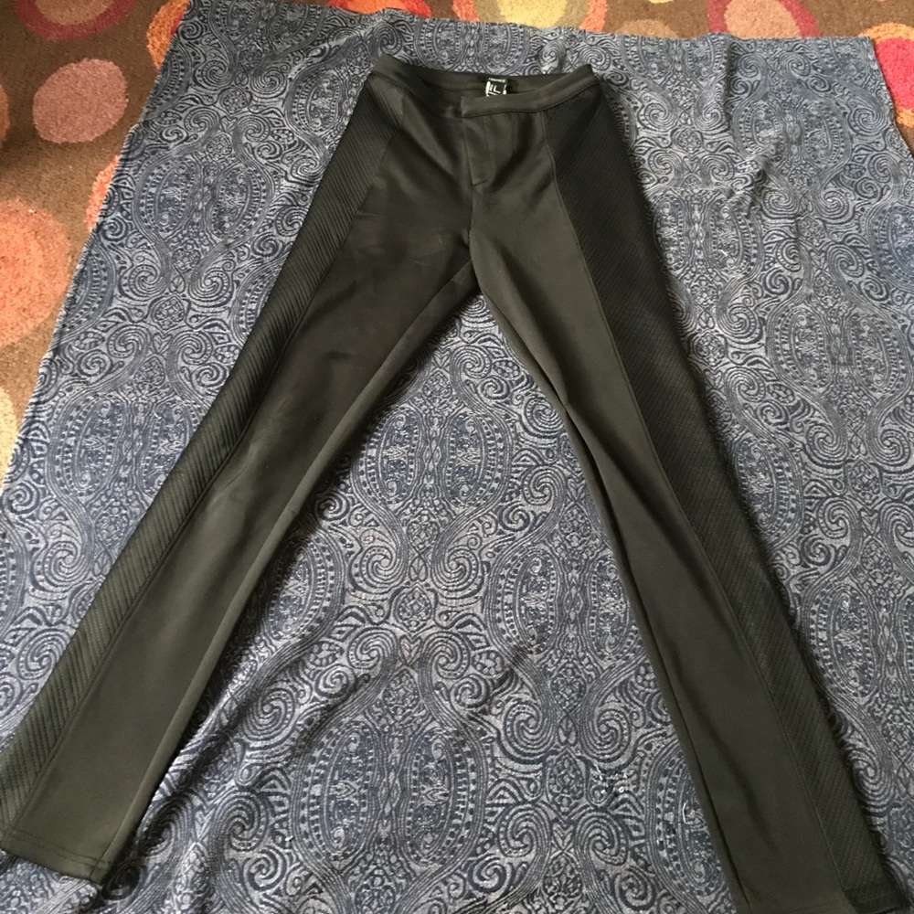 Black leggings