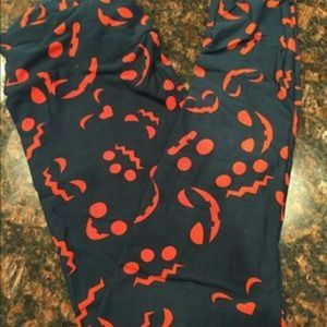 Lularoe Halloween TC leggings *HARD TO FIND!*