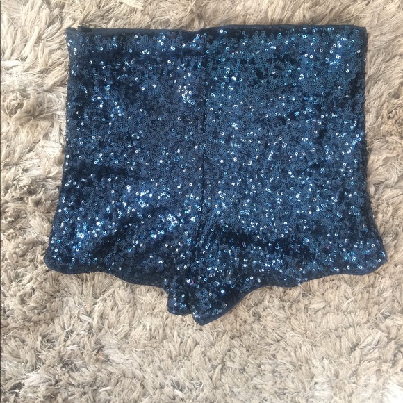 Sequin Tap Shorts - Picture 3 of 5