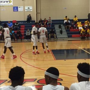 Meet your Posher, Devin