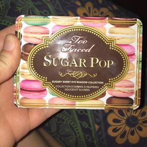 Too Faced eye shadow palette