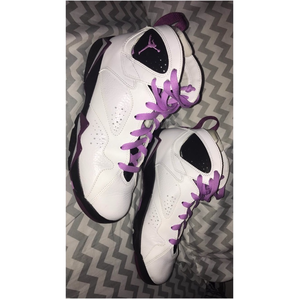 Air Jordan 7 Retro Fuchsia Glow.