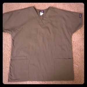 Cherokee scrub top