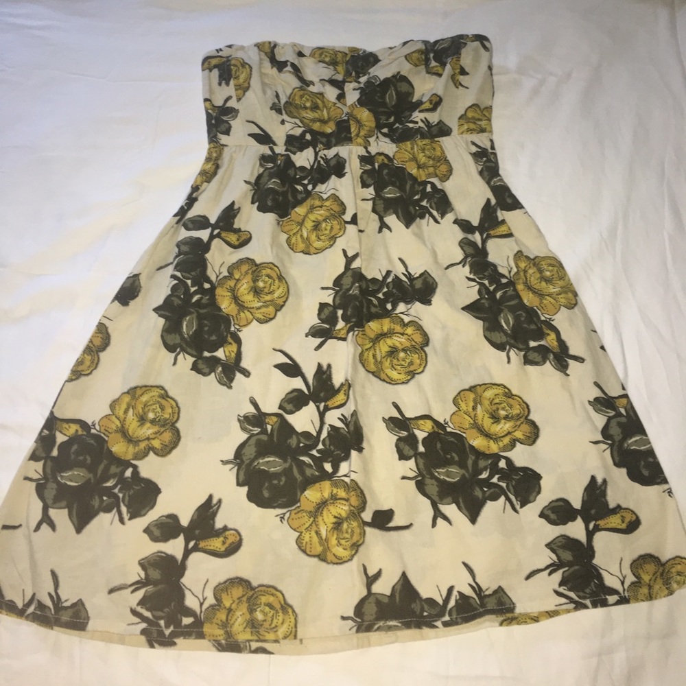 Vera Moda Vintage 🌼Rose 🌼Print Sundress - Picture 3 of 6