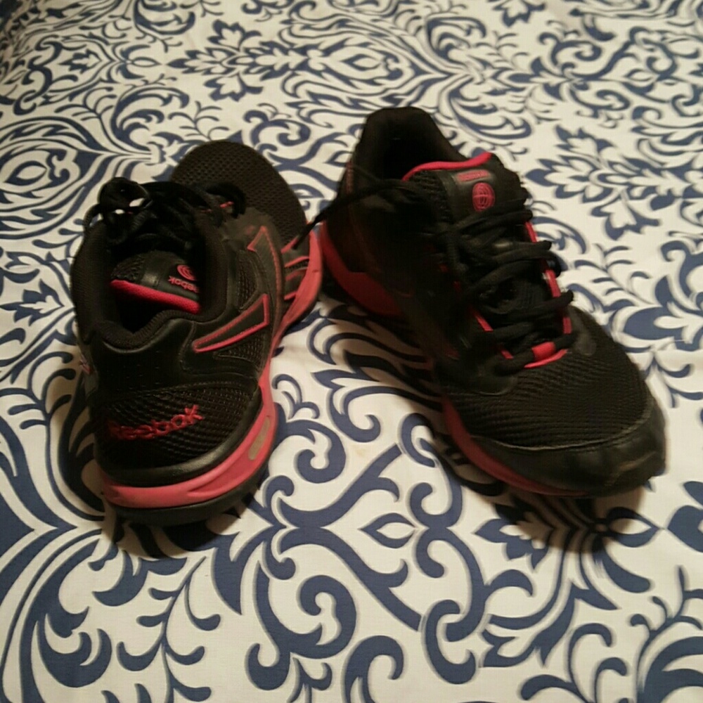 Tenis shoes