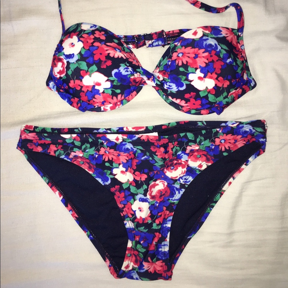 Flower bikini
