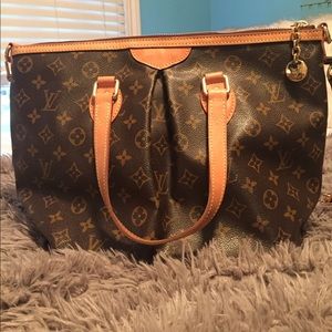 Louis Vuitton Palermo Pm