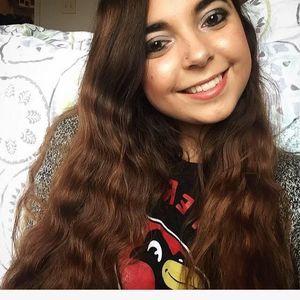 Meet your Posher, Gabriella