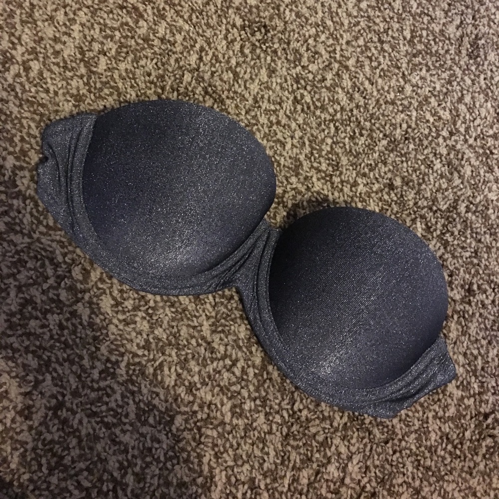 Gorgeous brand new VS pink strapless bra