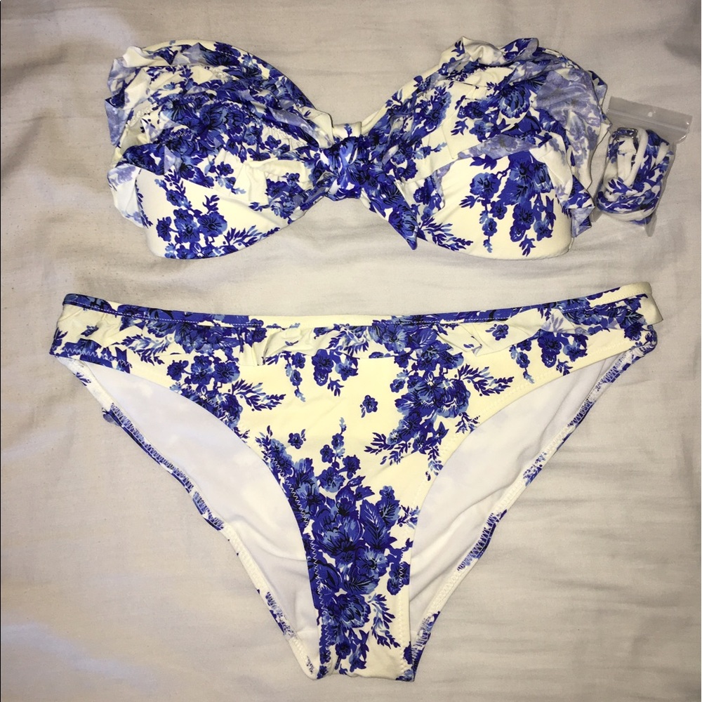 Blue flower bikini
