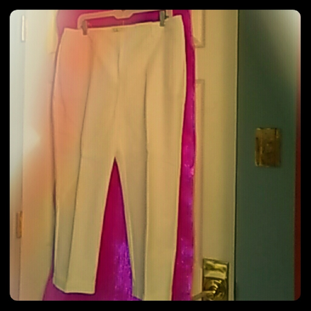 Chicos ankle crisp white pant