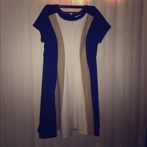 Flattering A-line midi dress with slimming feature