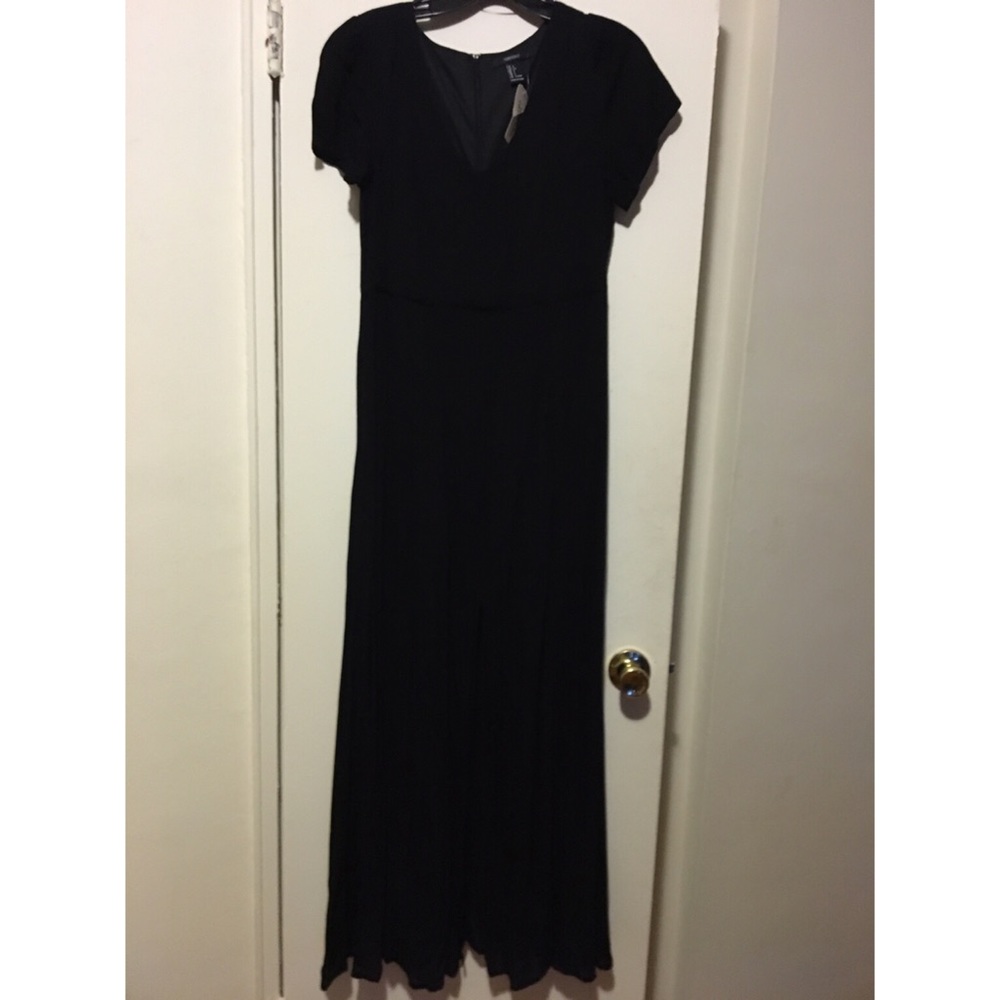 Black Forever 21 Dress