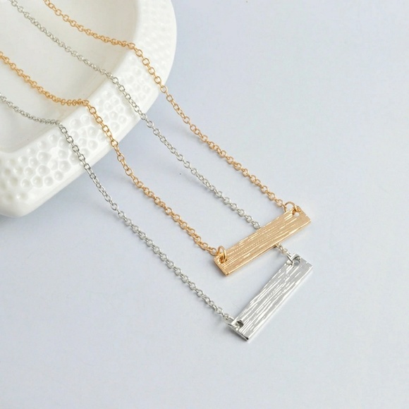 🔴Survivor Bar Necklace - Picture 4 of 7