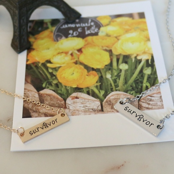 🔴Survivor Bar Necklace - Picture 3 of 7