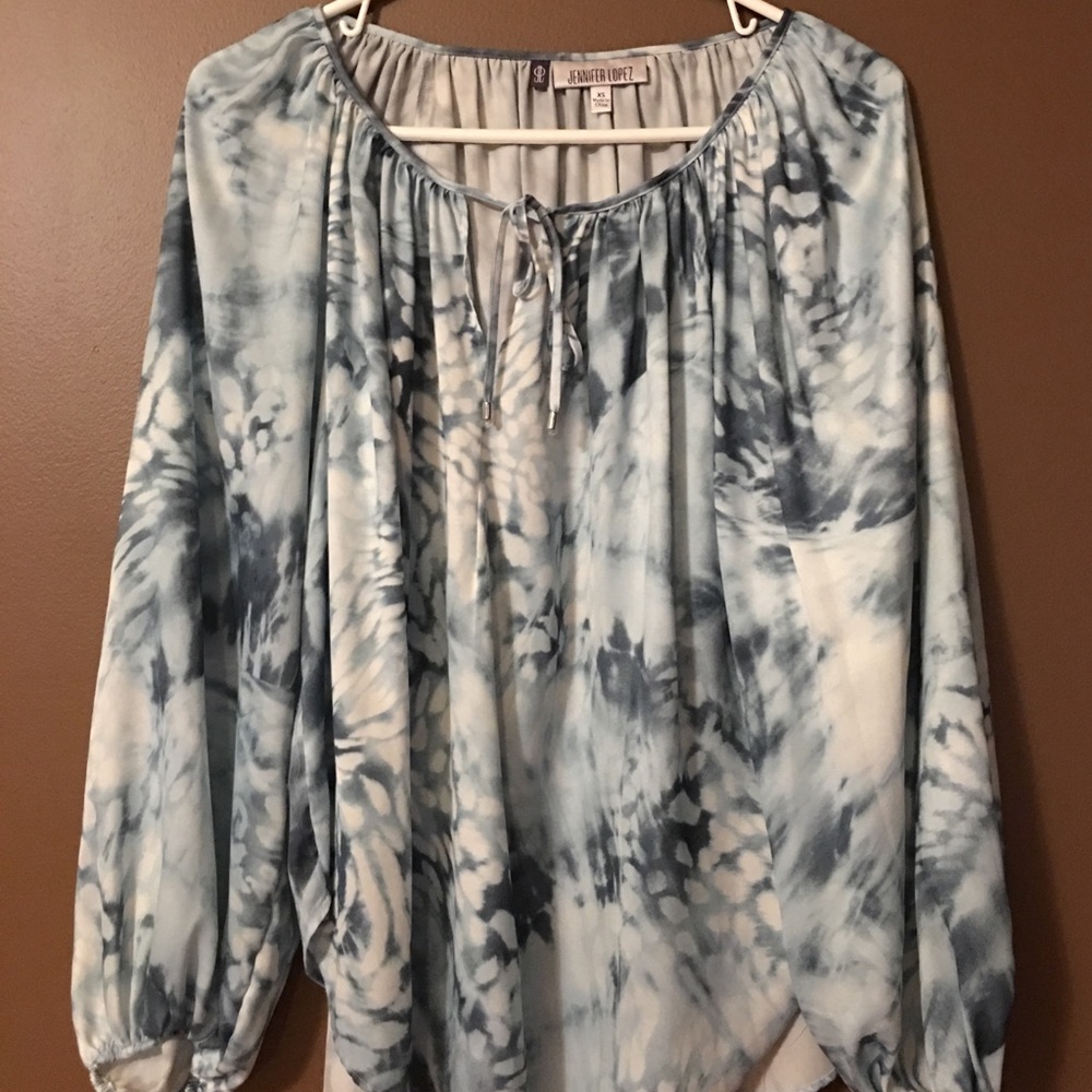 Jennifer Lopez Ladies silky top