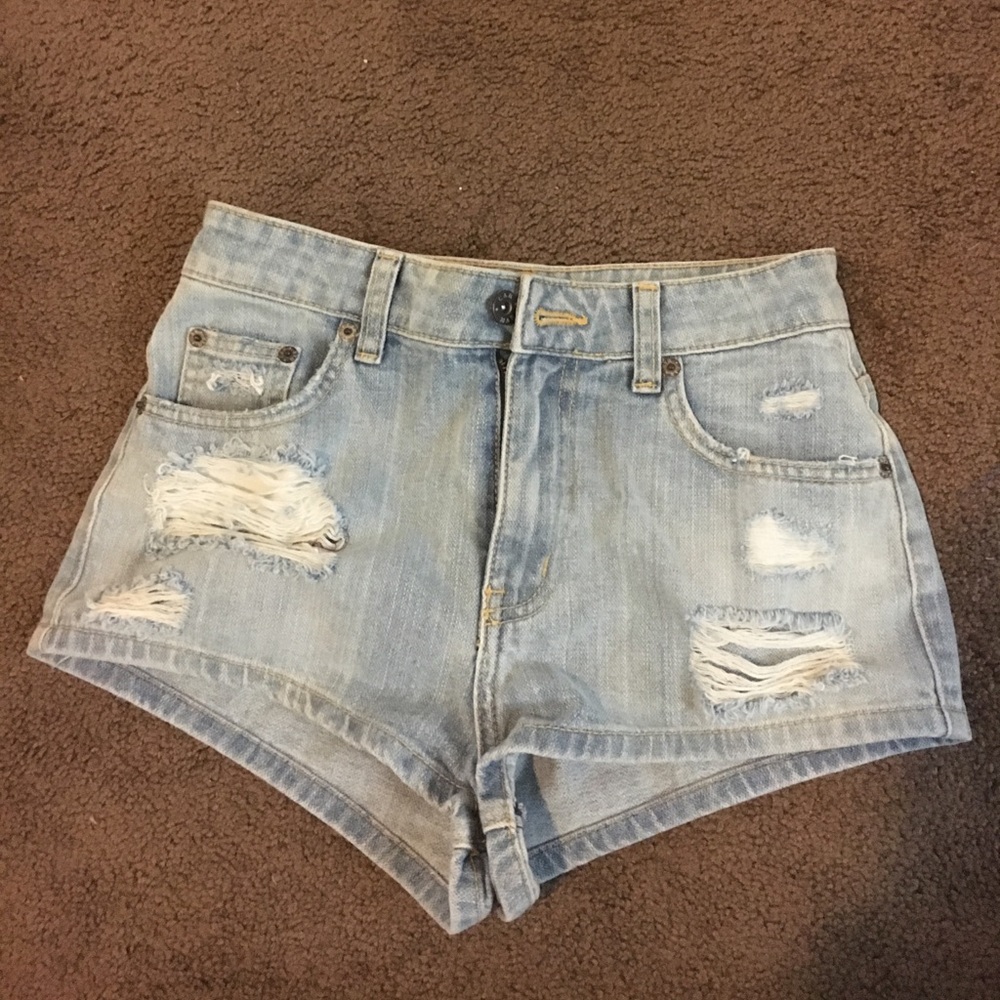 LF shorts