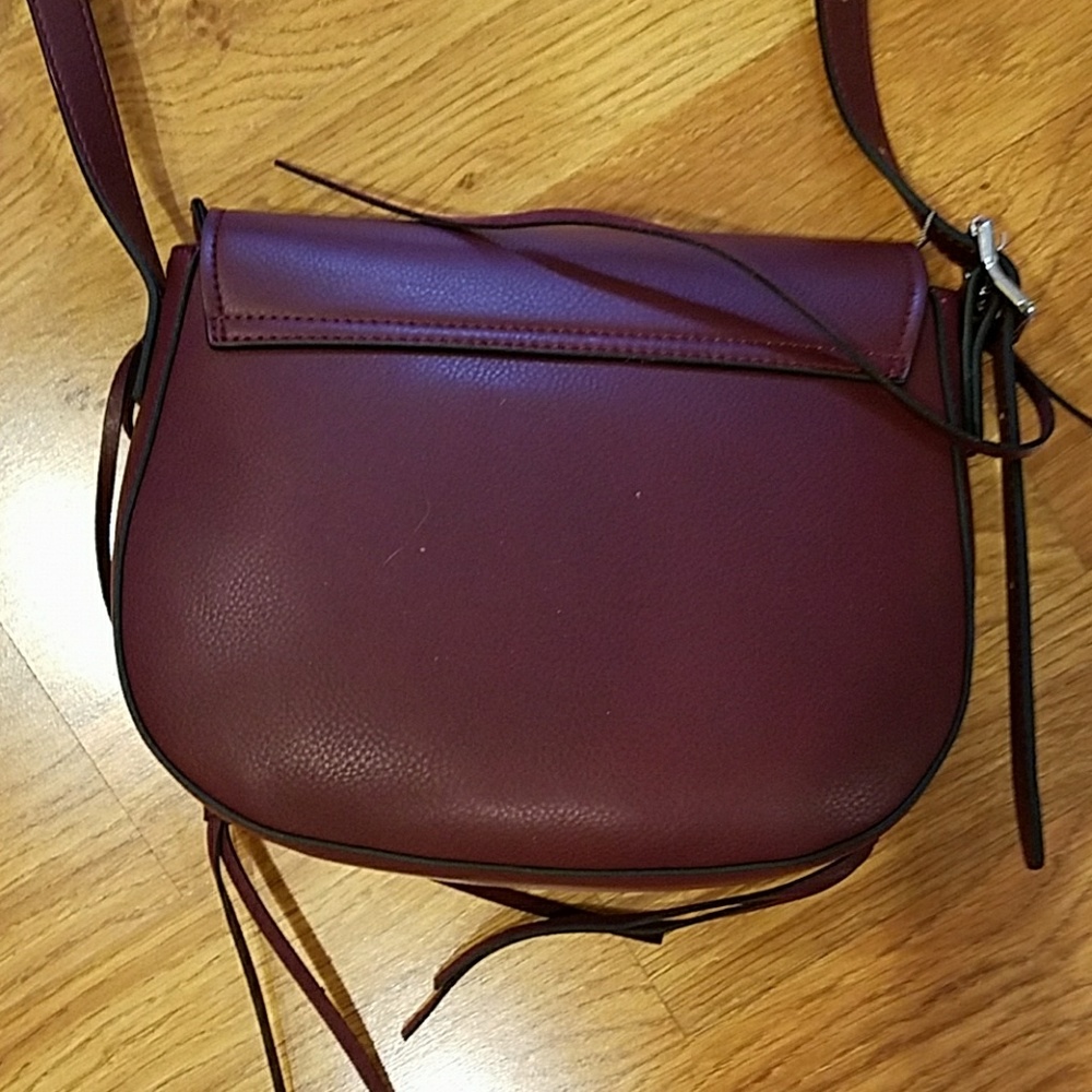 Vegan Designed In Paris Crossbody! - Picture 3 of 6