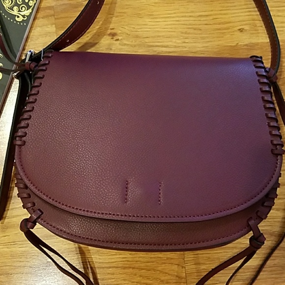 Vegan Designed In Paris Crossbody! - Picture 2 of 5