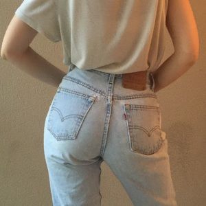 Levi's 550 high waisted jeans