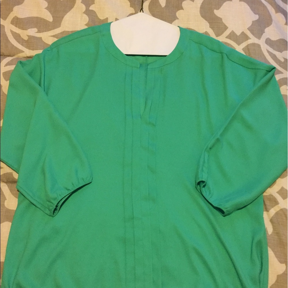 Gorgeous Green Blouse!