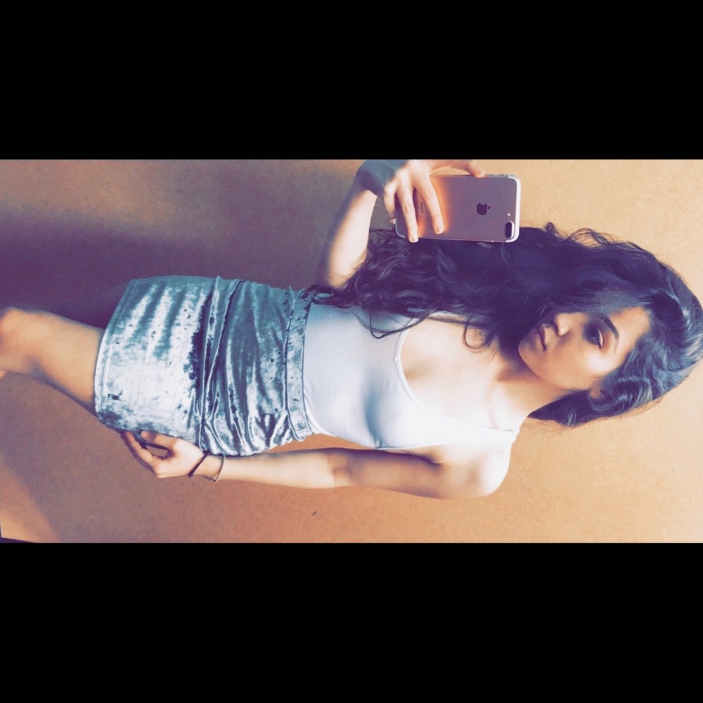 Meet your Posher, Carolina