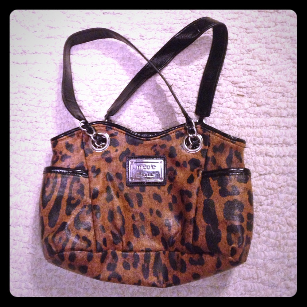 Leopard print pocketbook