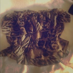 Strapless flowy croptop and skirt