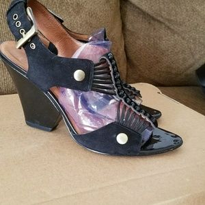 Black Shiny and Suede Heels