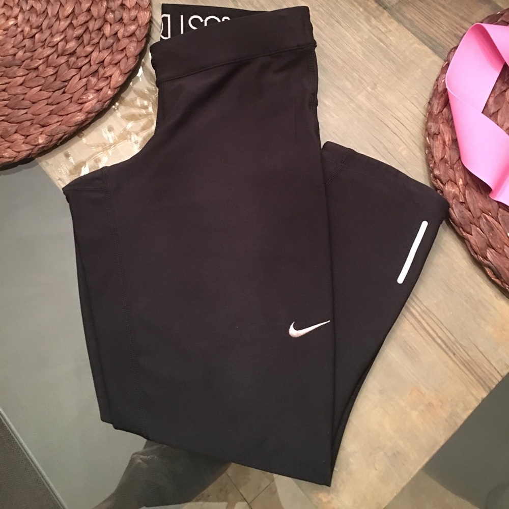 SOLD black Dri-Fit Capri sz XS