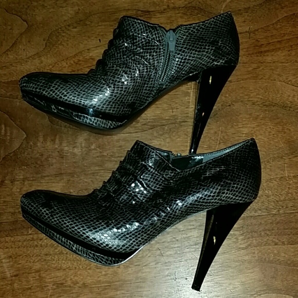 Nine West Booties 7M - Picture 2 of 5