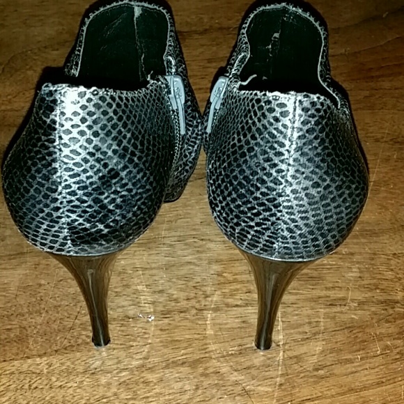 Nine West Booties 7M - Picture 5 of 5