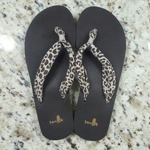 Sanuk flip flops