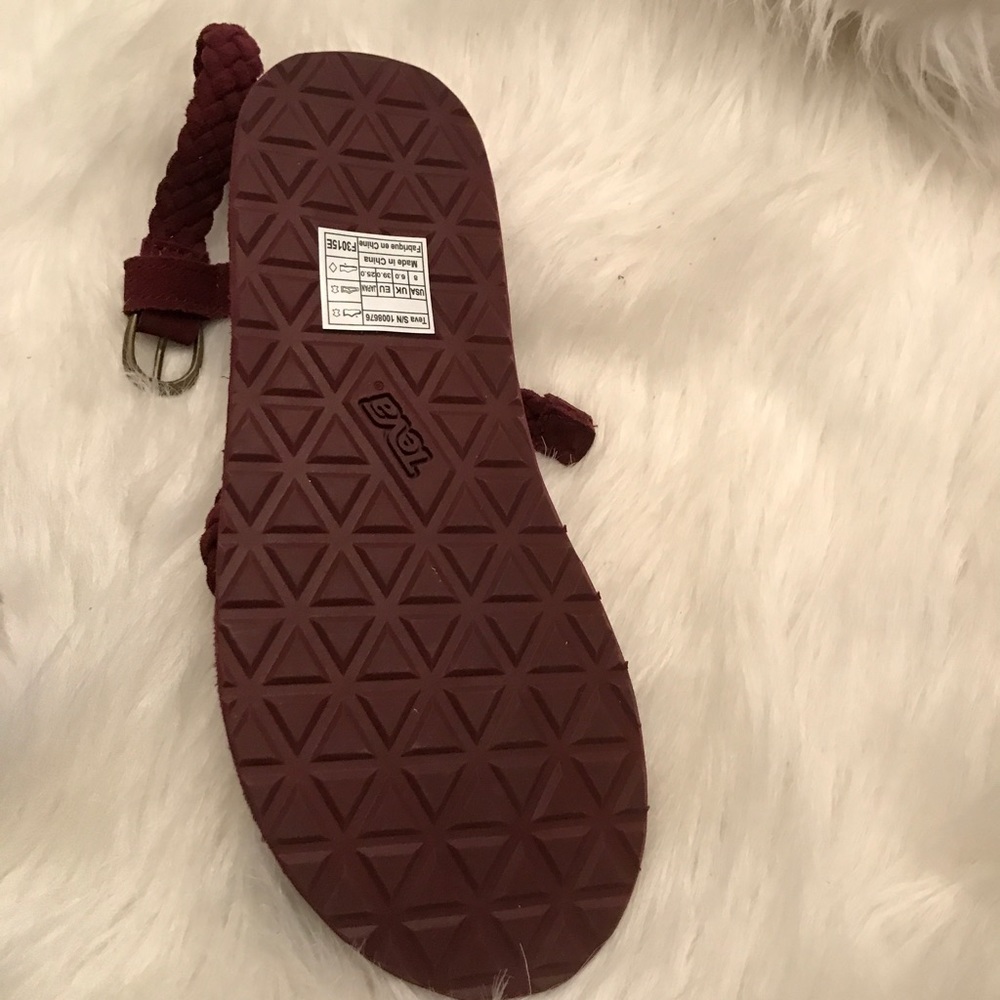 NWOB Zinfandel suede braided  teva - Picture 4 of 4