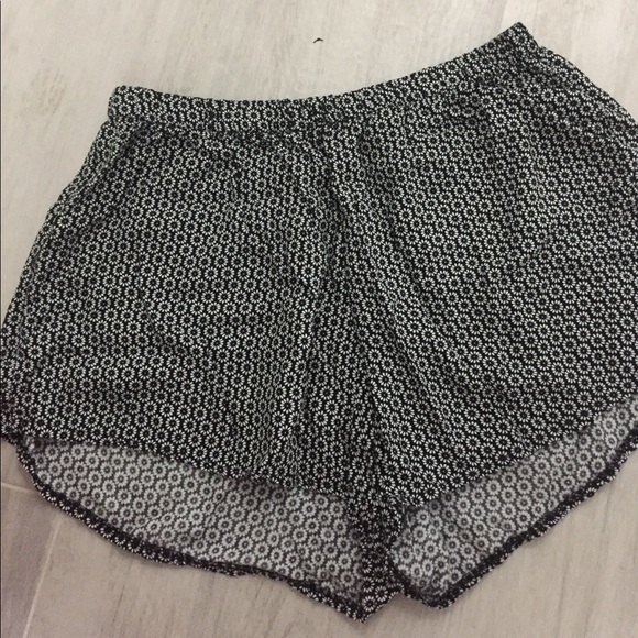 soft shorts - Picture 2 of 3