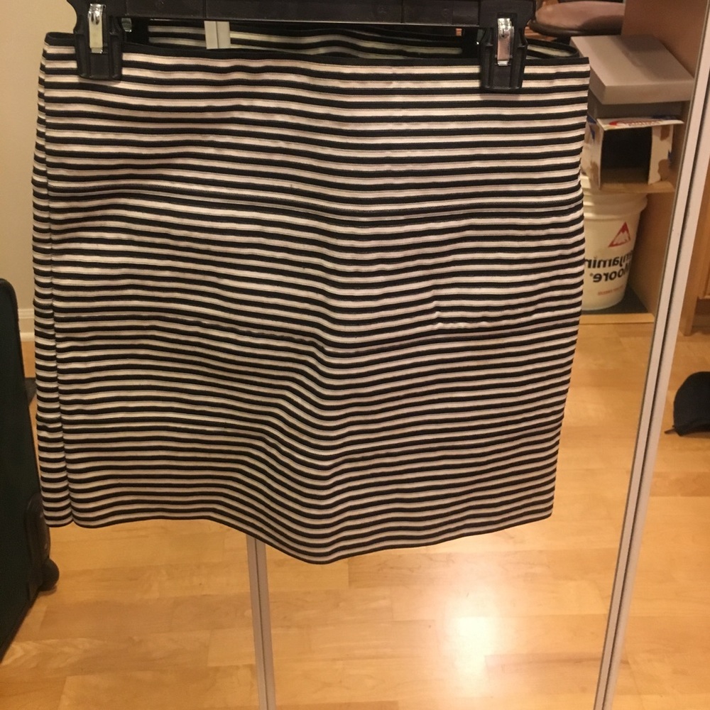 Black and white bandage skirt
