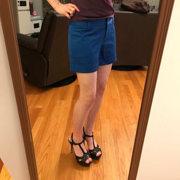 Express shorts, size 2. Denim, khaki, white, blue. - Picture 3 of 5