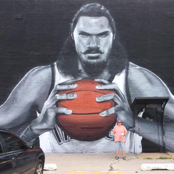 Meet your Posher, Beth - Picture 1 of 1