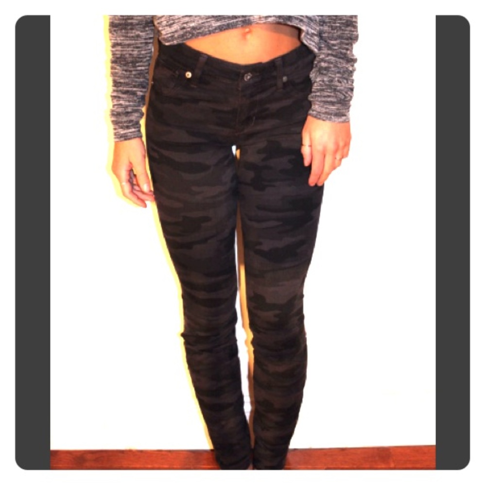 Lucky Brand- Grey Camo "Brooke Legging Jean"