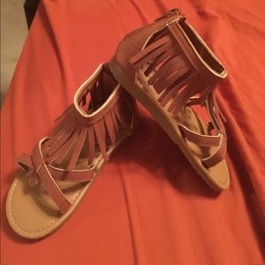 Girls fringe sandals