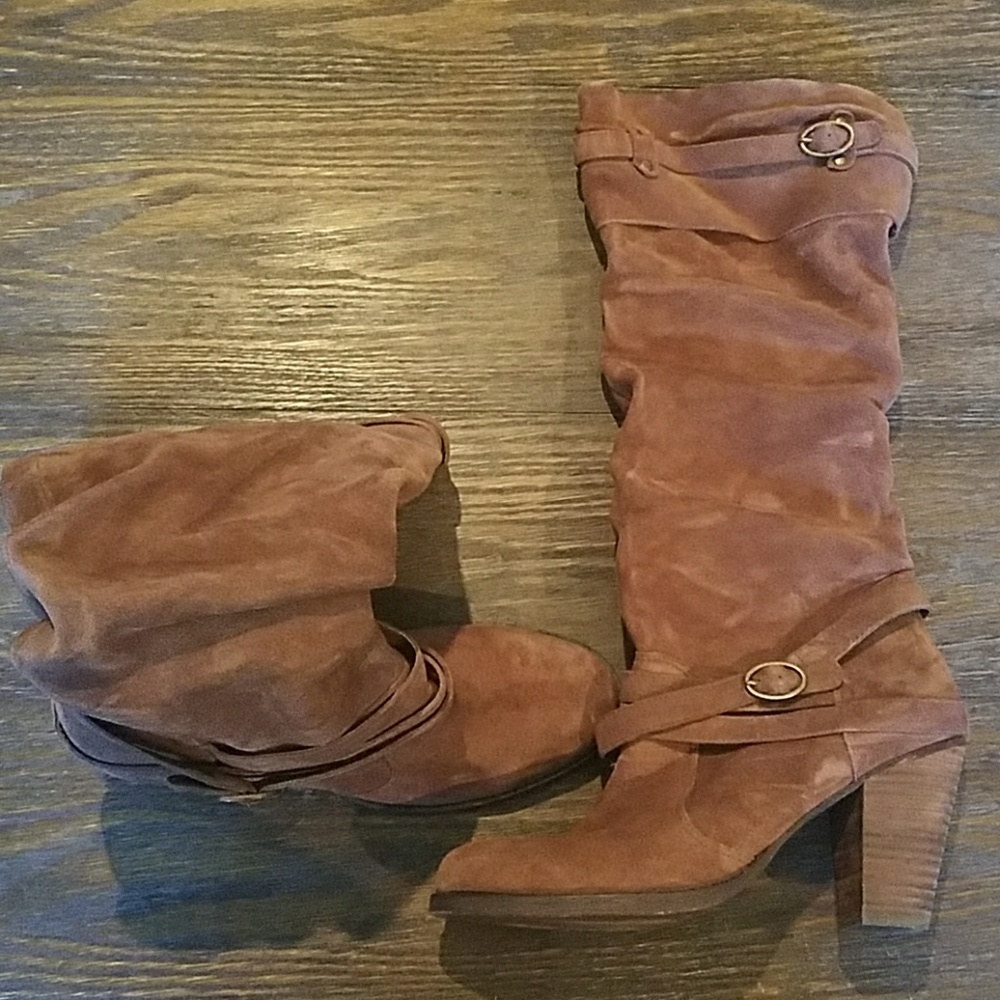 Steve Madden suede boots