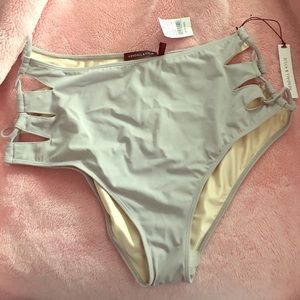 Kendall and Kylie bikini bottom