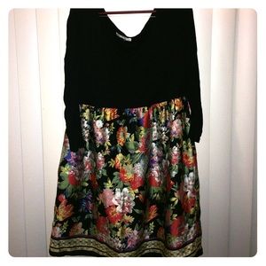 Beautiful oriental patterned mini dress