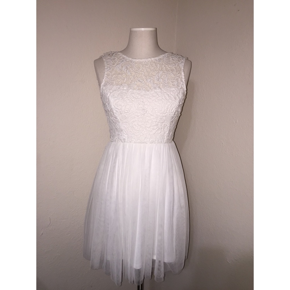 ☁️White Lace Dress☁️✨