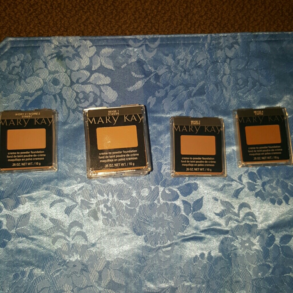 Sheer mineral presspowder/creme-powder foundation