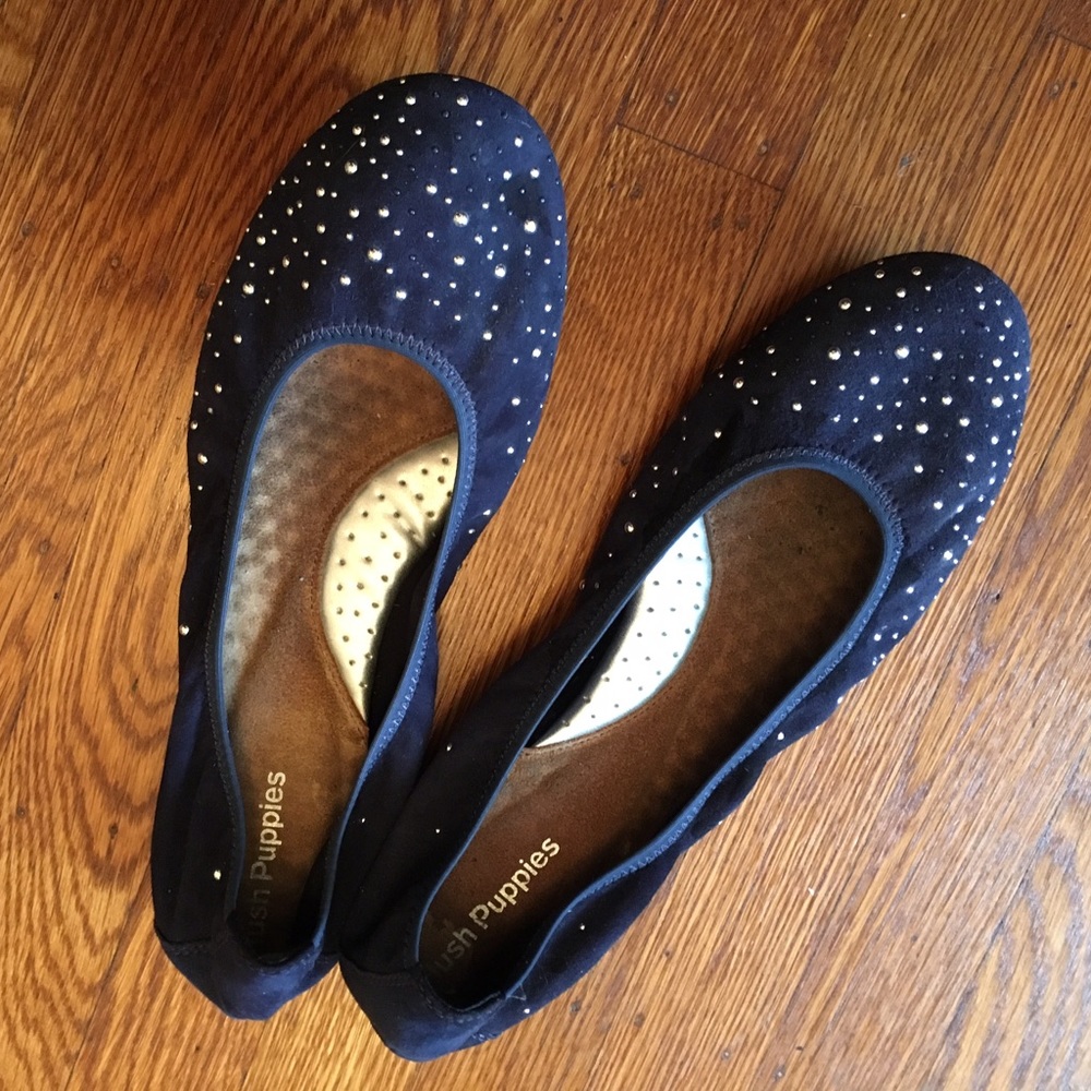 Blue hush puppies, flats