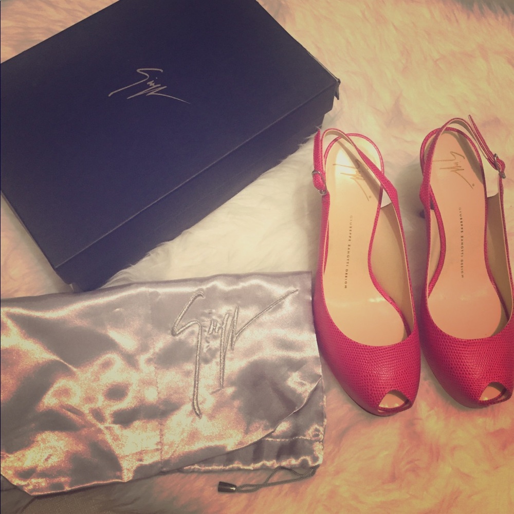 Giuseppe Zanotti Laize Strap Hot Pink IT39
