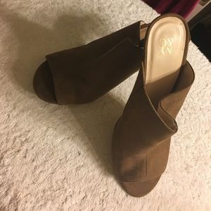 NY&C TAUPE shoes