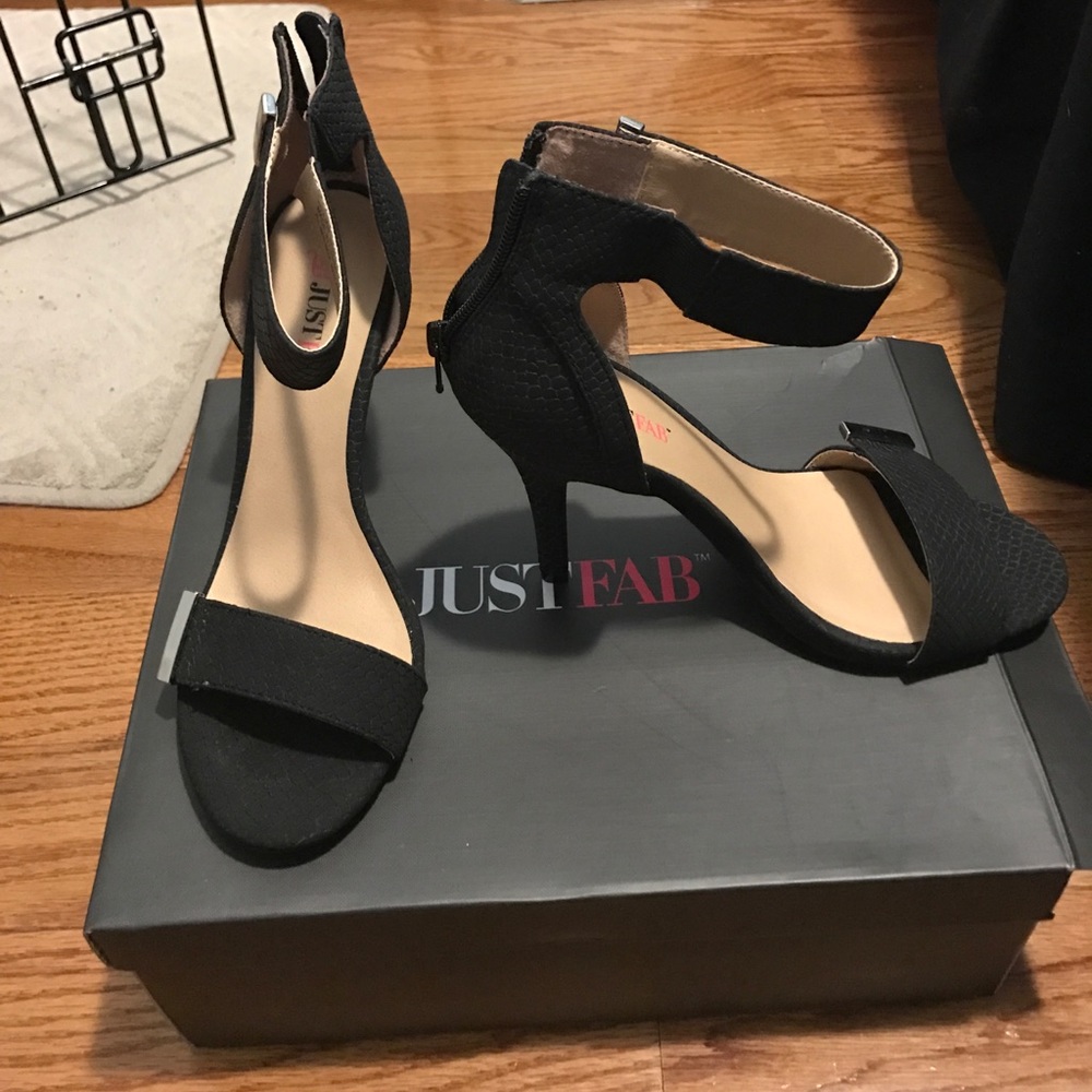 Heels. Never used size 8.  Heel size 4.0
