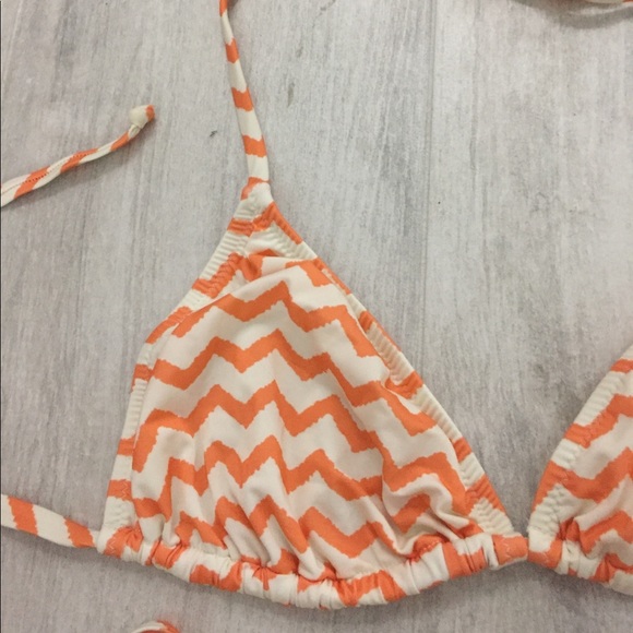 Bikini Set - Picture 2 of 3